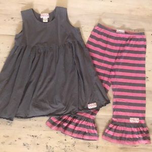 Ruffle Girl’s comfy, cozy, adorable matching set